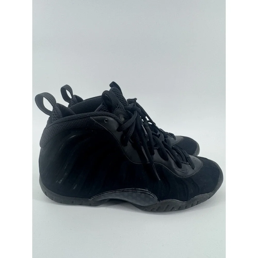 Nike Air Foamposite One Black Suede (GS) Size 5Y